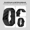 A collage of images showcasing a black silicone watch strap for a Fitbit Charge 5. Produktbild-Vorschau