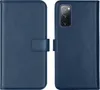 A blue leather flip case for a Samsung Galaxy S20 FE is shown from the front and back. Produktbild-Vorschau