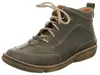 A single green leather boot with laces on a white background. Voir les images du produit