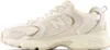 A side view of a New Balance 530 sneaker. Produktbild-Vorschau