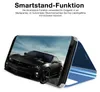 A smartphone case is shown in a stand-up position, displaying a black car on its screen. Produktbild-Vorschau
