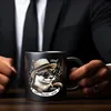 Otter mit Strohhut und Sonnenbrille Tasse in Schwarz mit Produktbild-Vorschau 5