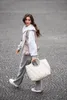 reisenthel Loopbag Hobo, modèle Puffer, couleur Stone Voir les images du produit 12