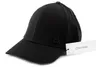 Čepice Calvin Klein, základní model, černá (Black), Náhled obrázku produktu 1