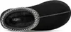 A top-down view of a black UGG slipper. Voir les images du produit