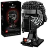 A LEGO Star Wars Kylo Ren helmet set is shown, with the box and the assembled helmet on display. Voir les images du produit