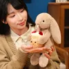 Plüsch Hase 28 cm mit Kuchen – Kawaii Konijn Kuscheltier – Produktbild-Vorschau 8