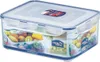 A clear plastic food storage container with a blue lid and latches, filled with various fruits. Náhľad obrázku produktu