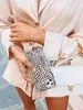 Tough MagSafe Case Almond Latte iPhone 17 Produktbild-Vorschau 7