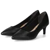 Tamaris Damen Pumps einfarbiges Design spitz Pfennigabsatz Produktbild-Vorschau 14