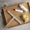 Silikon-Duschabzieher mit magnetischem Aufhängesystem – Produktbild-Vorschau 2