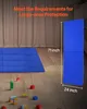Blue gym mats are shown on a wooden floor with children's building blocks scattered around. A curtain is in the background. Anteprima dell’immagine prodotto
