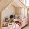 Kinderbett ’Treviolo‘ in Haus-Optik mit Rausfallschutz Produktbild-Vorschau 6