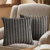 OKWISH Samt Kissenbezug 45x45 cm 2er Set, Weiche Produktbild-Vorschau 11