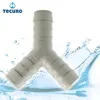A Y-shaped hose connector with water splashes in the background. Produktbild-Vorschau
