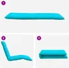 A three-panel image showing the folding steps of a turquoise sun lounger. Anteprima dell’immagine prodotto