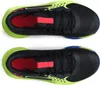 A top-down view of a pair of black and neon green basketball shoes. Produktbild-Vorschau