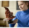 LEGO Harry Potter Le chapeau qui parle, modèle de Poudlard Voir les images du produit 35