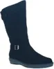 A black boot on a white background. Anteprima dell’immagine prodotto