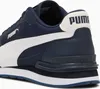 Close-up view of the heel and side of a blue and white PUMA sneaker. Anteprima dell’immagine prodotto