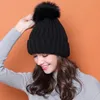 Cappello invernale, Cappello da donna con pompon, Cappello Anteprima dell’immagine prodotto 3