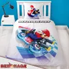 A Super Mario Kart themed duvet cover and pillowcase set on a bed. Produktbild-Vorschau