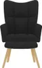 A black fabric armchair with wooden legs, shown from the front on a white background. Anteprima dell’immagine prodotto