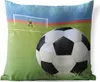 MuchoWow® Outdoor Kissen - Eine Illustration eines Fußballs Produktbild-Vorschau 1