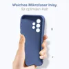 A hand holding a blue phone case with text overlay. Produktbild-Vorschau