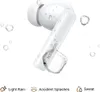 A white wireless earbud with water droplets on it, surrounded by more water droplets. Anteprima dell’immagine prodotto