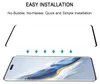 An illustration showing the easy installation of a screen protector onto a smartphone. Anteprima dell’immagine prodotto