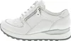 A side view of a white low-top sneaker with a lace-like pattern on the toe box and tongue. Produktbild-Vorschau