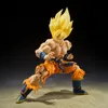 A Dragon Ball Z Super Saiyan Son Goku action figure in a dynamic pose against a dark background. Produktbild-Vorschau