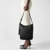 Guess dámská kabelka HWBG6974040-BLA Náhled obrázku produktu 5