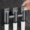 A hand is shown turning a valve on a triple outlet faucet, with water flowing from all three outlets. Anteprima dell’immagine prodotto