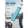 A close-up view of an electric bicycle battery integrated into the frame, with feature callouts. Produktbild-Vorschau
