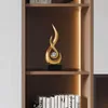 Unyqoos® Gouden abstracte vlamsculptuur van hars en glas, Productafbeelding-voorbeeld 2