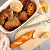 Spaziosa scatola per il pane color crema con tagliere in Anteprima dell’immagine prodotto 4