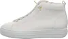 A side view of a white high-top sneaker. Voir les images du produit