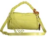 Stylische Gelbe Mini-Flap-Tasche mit Abnehmbaren Trägern Produktbild-Vorschau 2