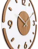 Moderne Wanduhr mit 3D-Eichendekor - Paris Silberne Hände Produktbild-Vorschau 3