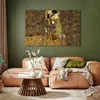 Vlies Leinwandbild - Klimt inspiration - Kiss 120x80 cm Produktbild-Vorschau 4