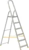 A silver step ladder with yellow accents against a white background. Anteprima dell’immagine prodotto
