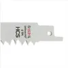 A close-up view of a saw blade with text and markings. Voir les images du produit