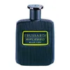 A studio shot of a blue perfume bottle with a yellow label. Anteprima dell’immagine prodotto
