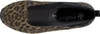 A top-down view of a single shoe with a leopard print pattern. Anteprima dell’immagine prodotto