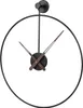 A minimalist black metal wall clock with brown hands, mounted on a white background. Anteprima dell’immagine prodotto