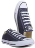 A pair of navy blue Converse All Star low-top sneakers. Produktbild-Vorschau