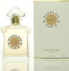 A perfume bottle and its box are displayed side-by-side against a white background. Voir les images du produit