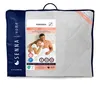 A packaged pillow with a label showing a couple. Voir les images du produit